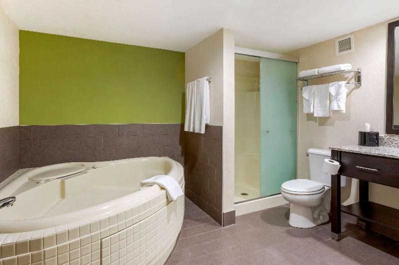 Sleep Inn Ontario image