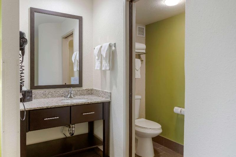 Sleep Inn Ontario image