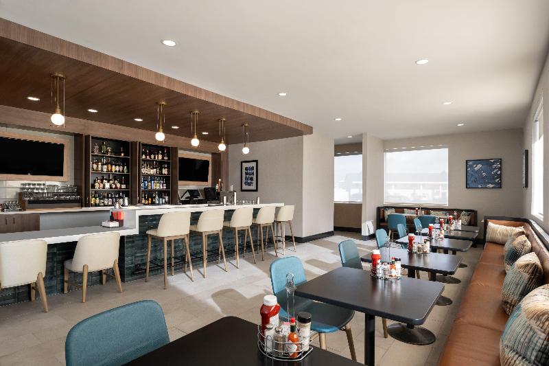 Holiday Inn Ontario By IHG image