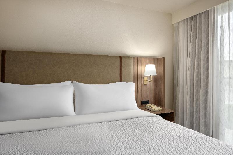 Holiday Inn Ontario By IHG image