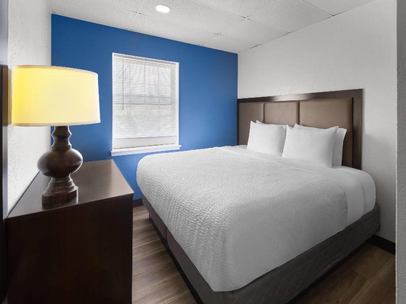 Baymont by Wyndham Lancaster PA Dutch Country image