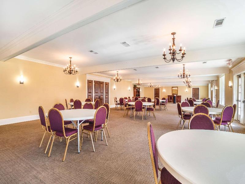 Quality Inn & Suites Santee I-95