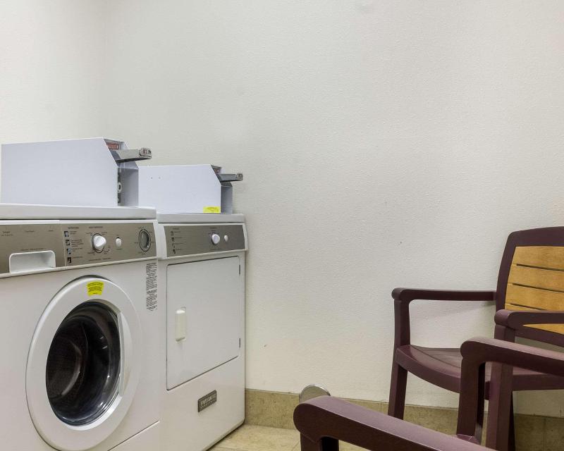 Quality Inn Pierre-Fort Pierre image