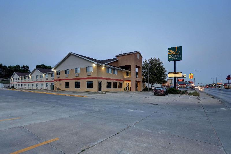 Quality Inn Pierre-Fort Pierre image