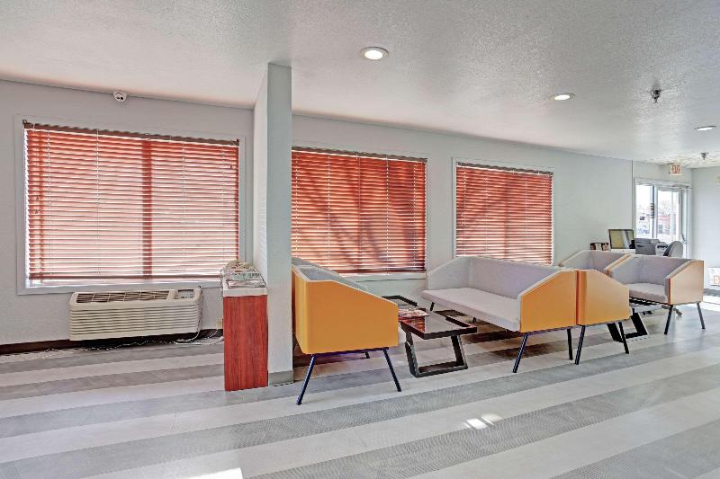 Quality Inn Pierre-Fort Pierre image