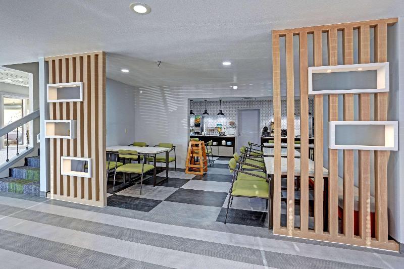Quality Inn Pierre-Fort Pierre image