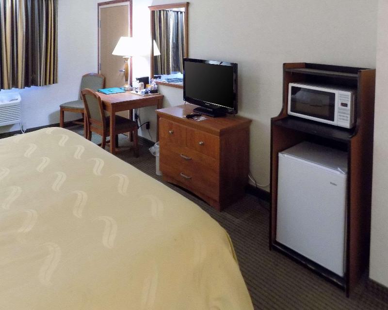 Quality Inn Pierre-Fort Pierre image
