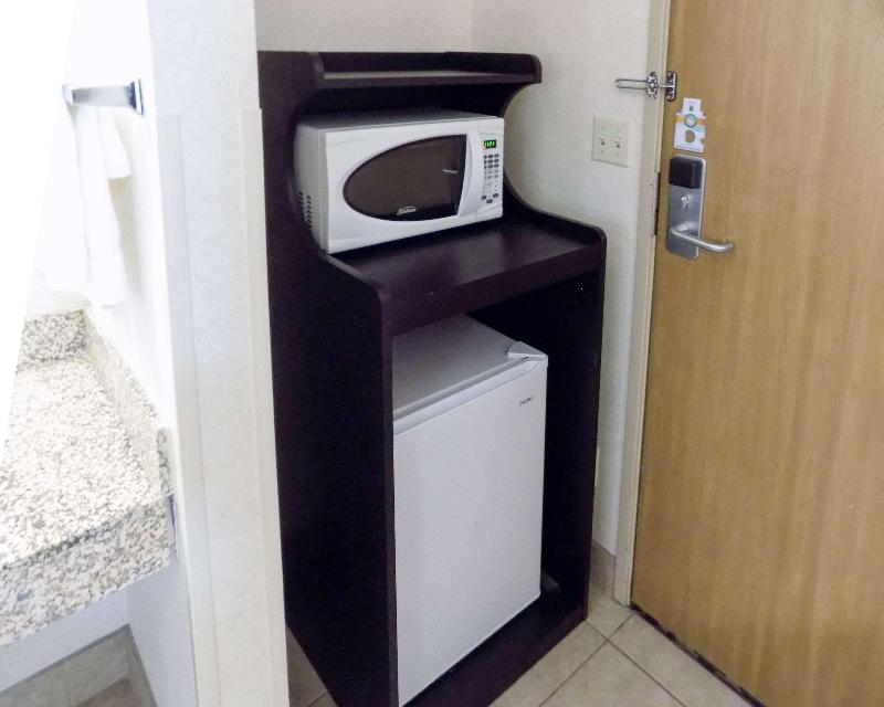 Quality Inn Pierre-Fort Pierre image