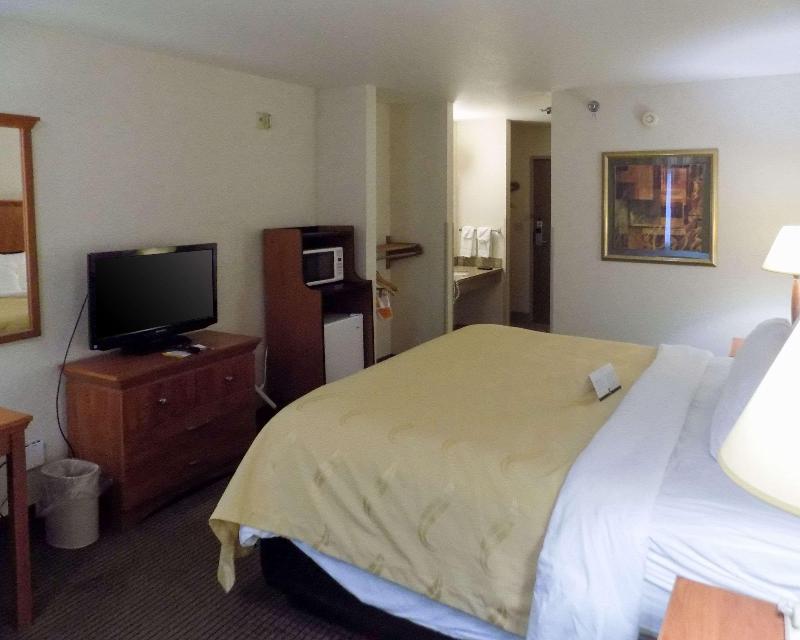 Quality Inn Pierre-Fort Pierre image