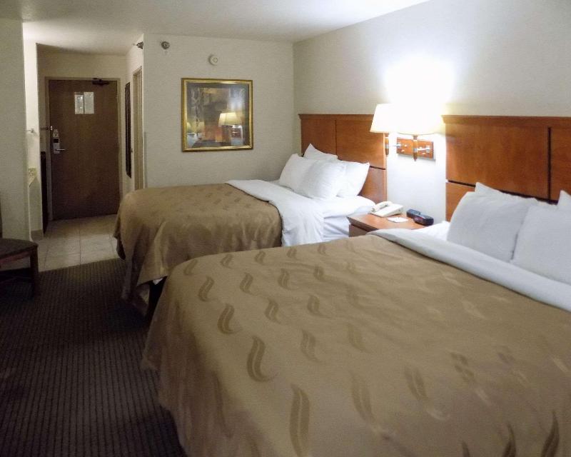 Quality Inn Pierre-Fort Pierre image