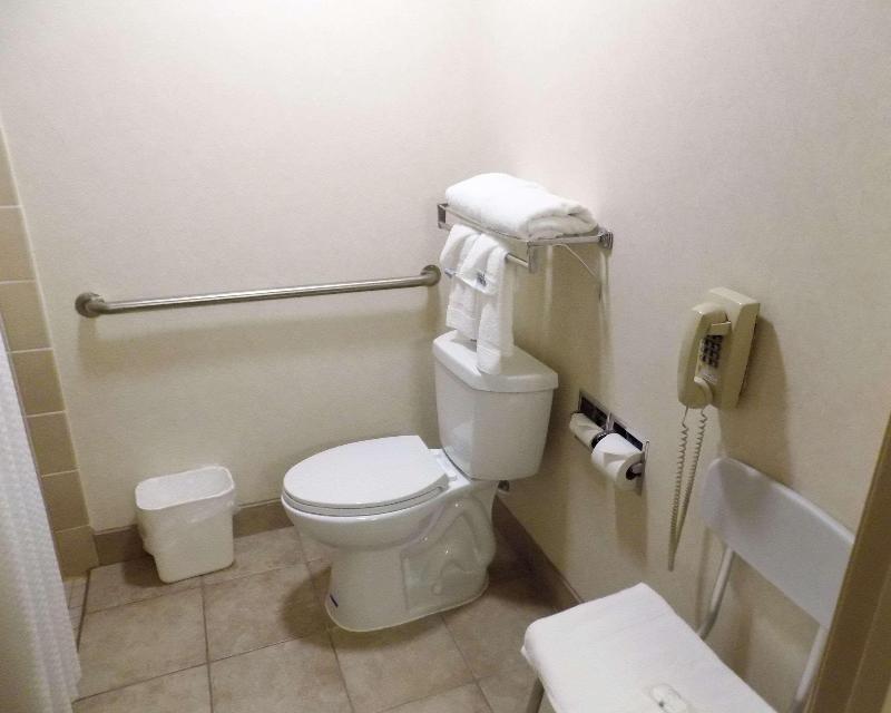 Quality Inn Pierre-Fort Pierre image