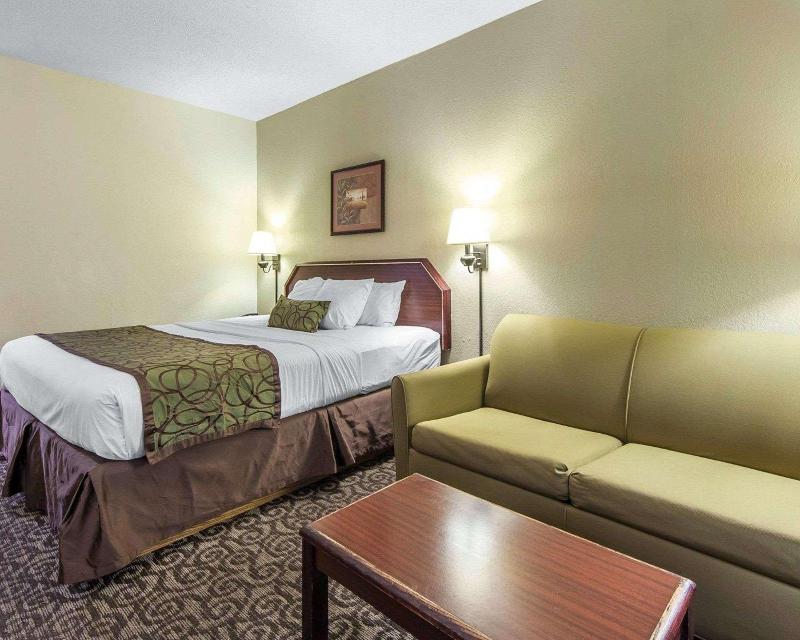 Quality Inn Downtown image
