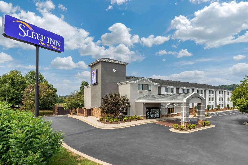 Sleep Inn & Suites image