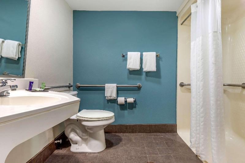 Sleep Inn & Suites image