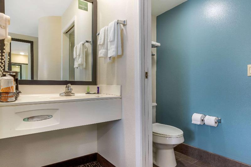 Sleep Inn & Suites image