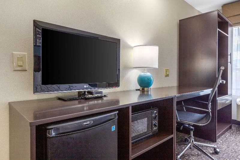 Sleep Inn & Suites image