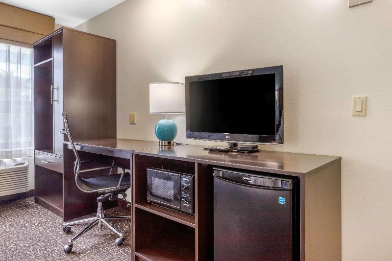 Sleep Inn & Suites image