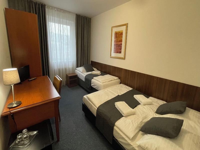 Hotel Bohemians image