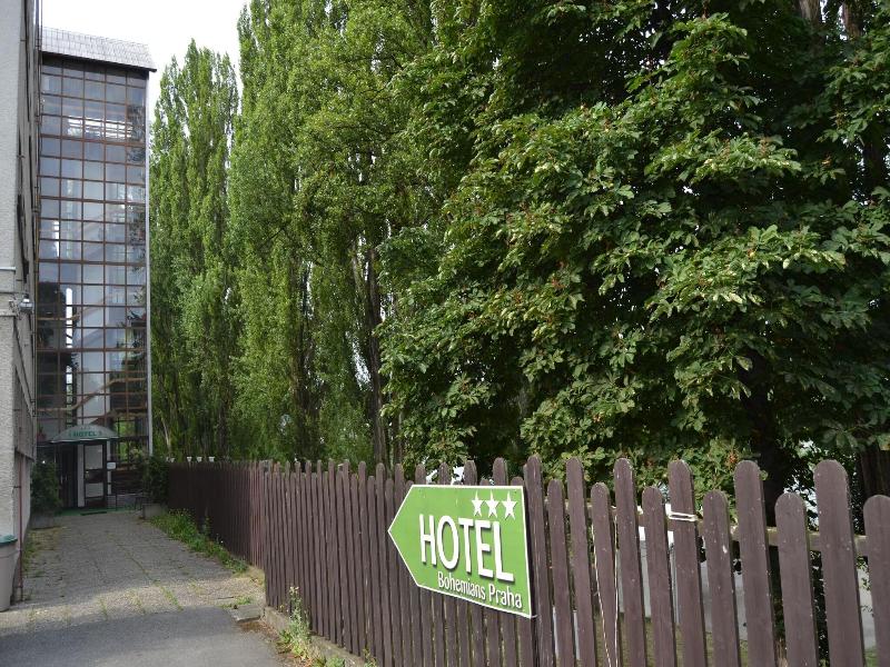 Hotel Bohemians image
