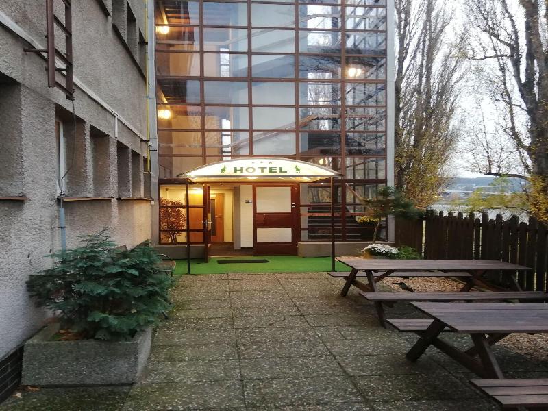 Hotel Bohemians image