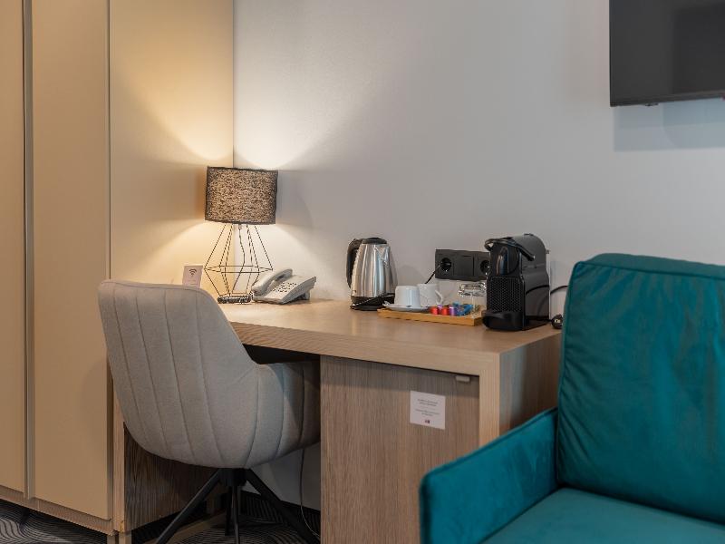 CITY HOTELS - ALGIRDAS image