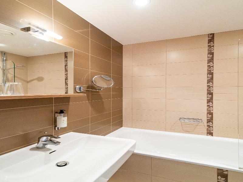CITY HOTELS - ALGIRDAS image