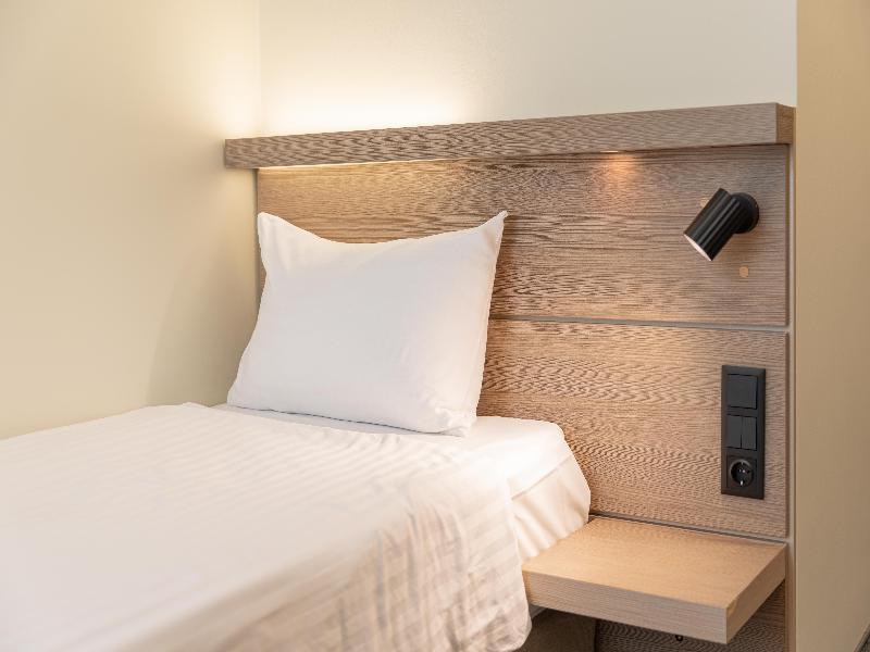 CITY HOTELS - ALGIRDAS image