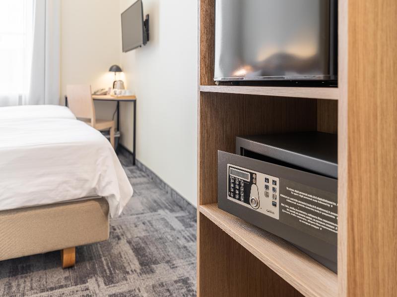 CITY HOTELS - ALGIRDAS image