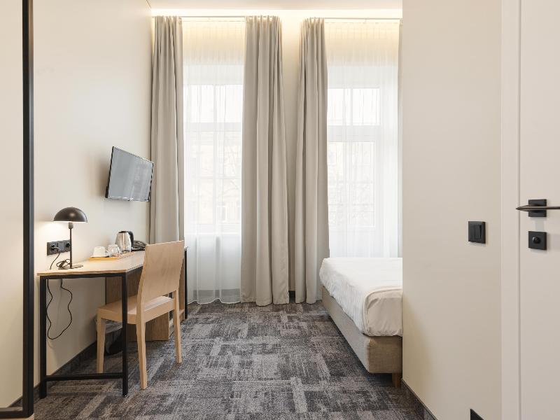 CITY HOTELS - ALGIRDAS image