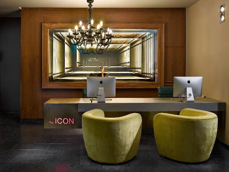 Icon Hotel & Lounge