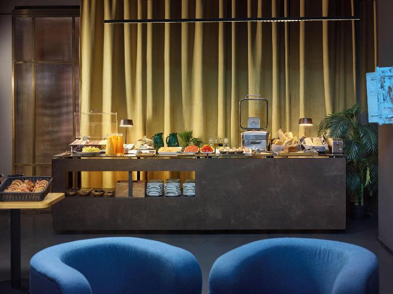 The Icon Hotel & Lounge image