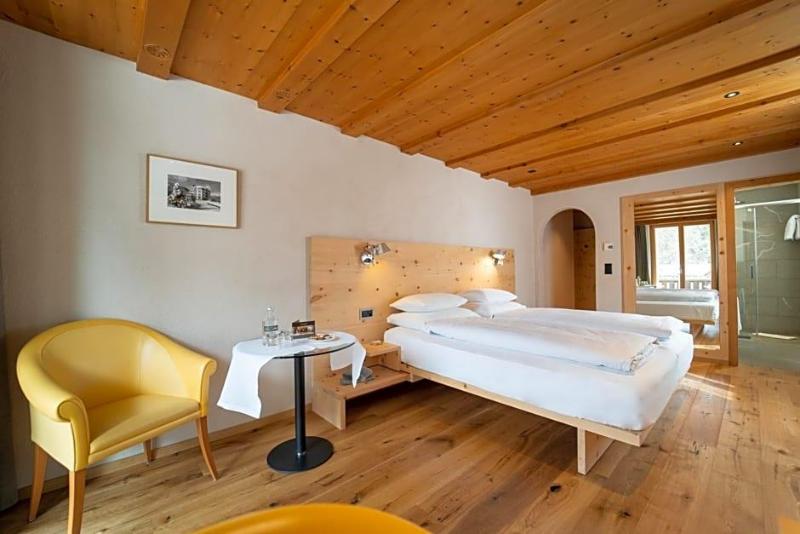 Hotel Albris image