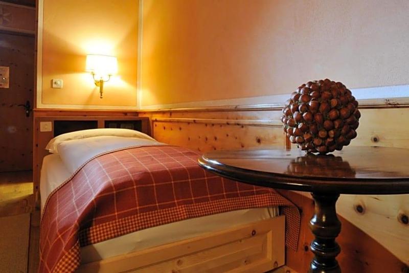 Hotel Albris image