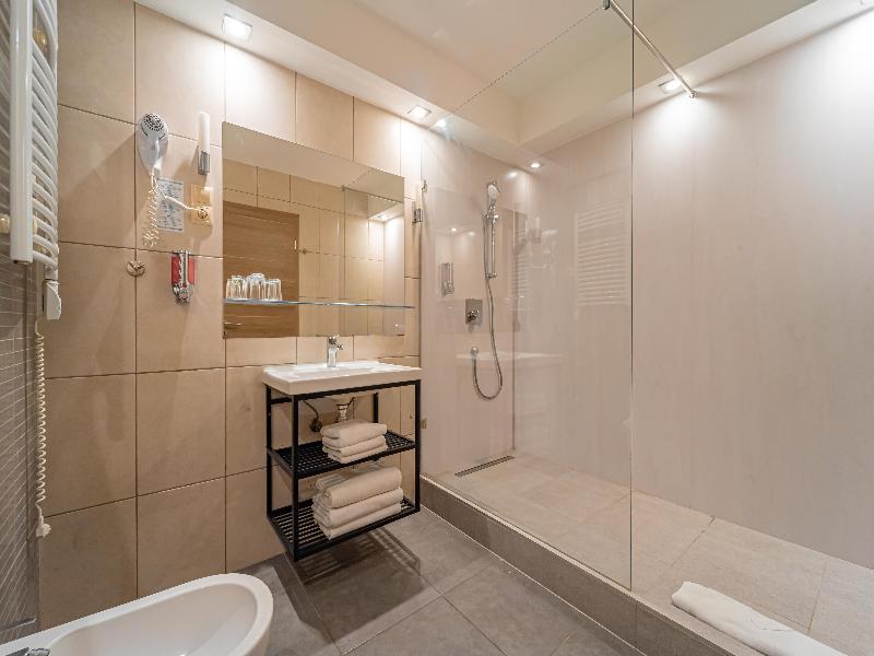 Vitta Hotel Superior Budapest image