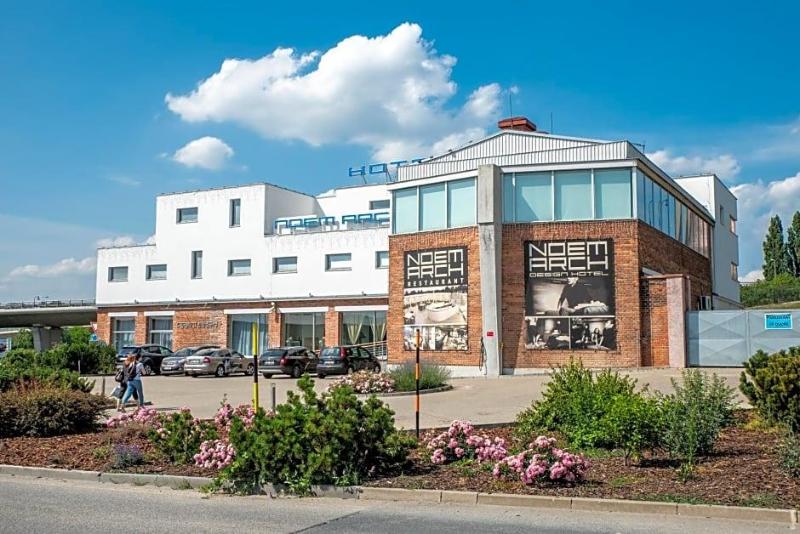 Restaurant & Design Hotel Noem Arch image