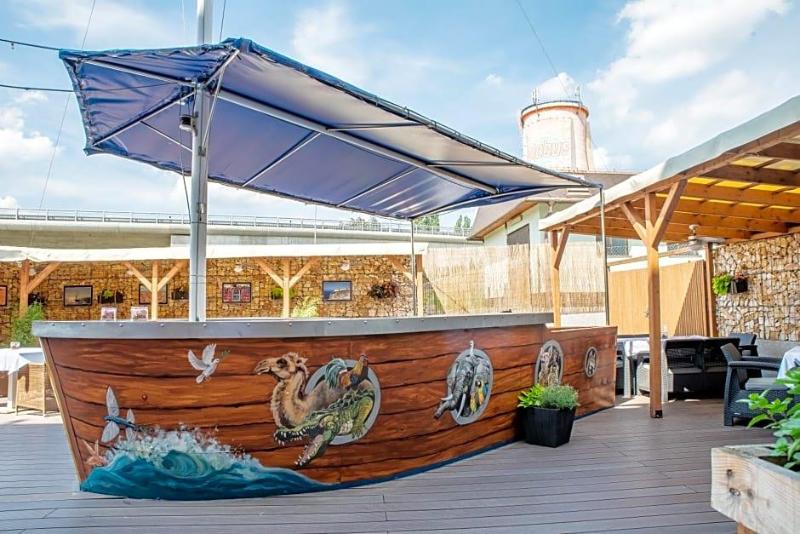 Restaurant & Design Hotel Noem Arch image