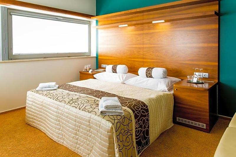 Restaurant & Design Hotel Noem Arch image