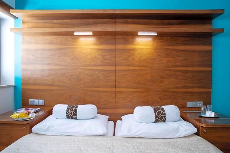 Restaurant & Design Hotel Noem Arch image