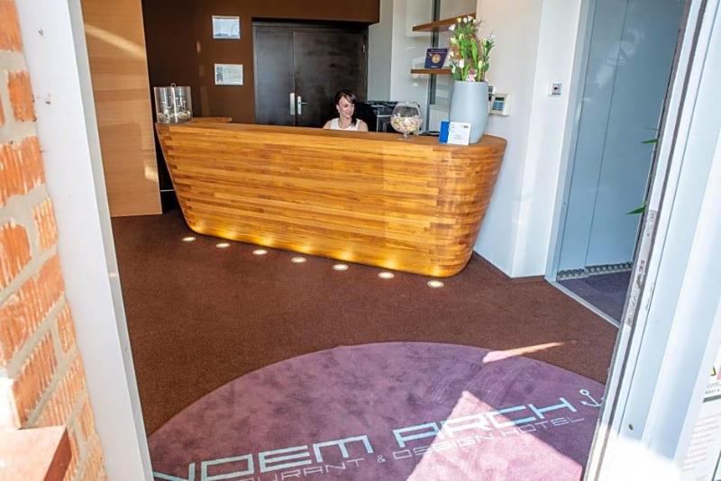 Restaurant & Design Hotel Noem Arch image