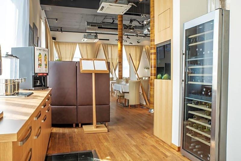 Restaurant & Design Hotel Noem Arch image