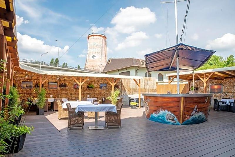 Restaurant & Design Hotel Noem Arch image