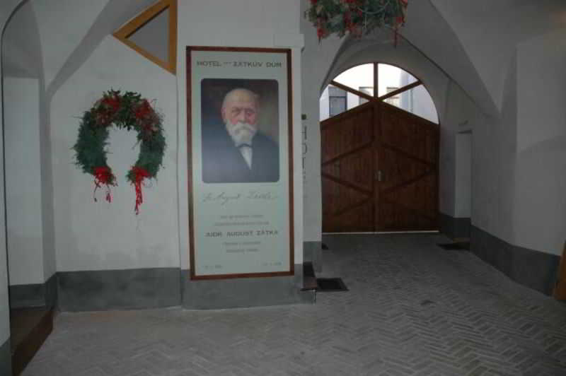 Hotel Zatkuv Dum image
