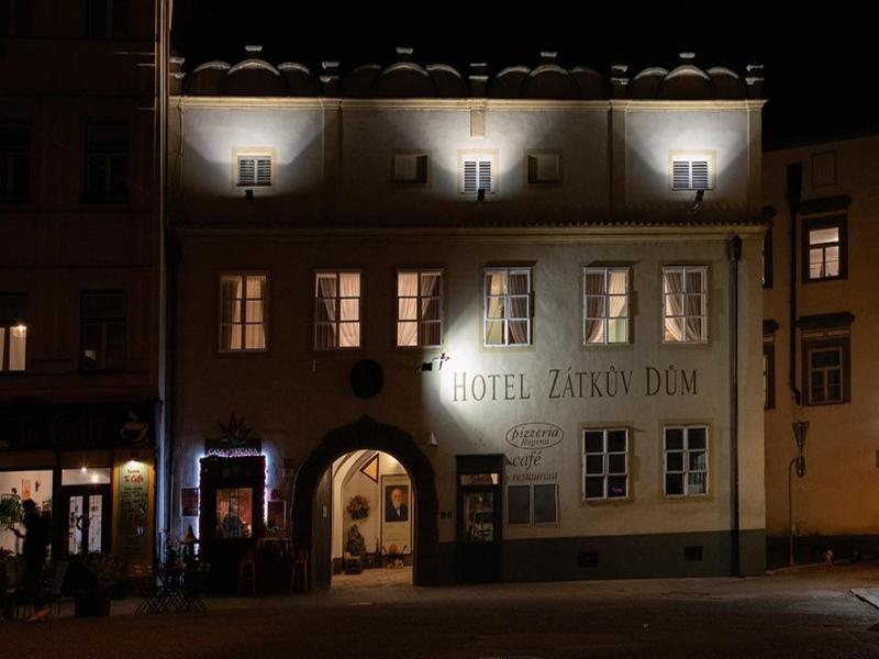 Hotel Zatkuv Dum image
