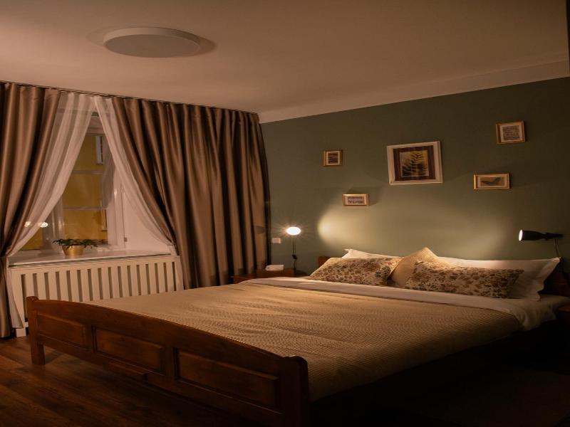 Hotel Zatkuv Dum image