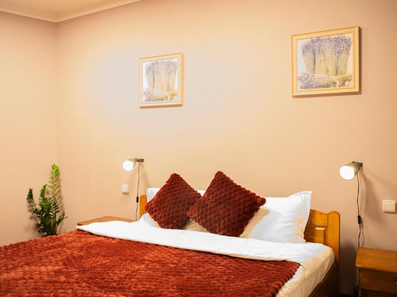 Hotel Zatkuv Dum image