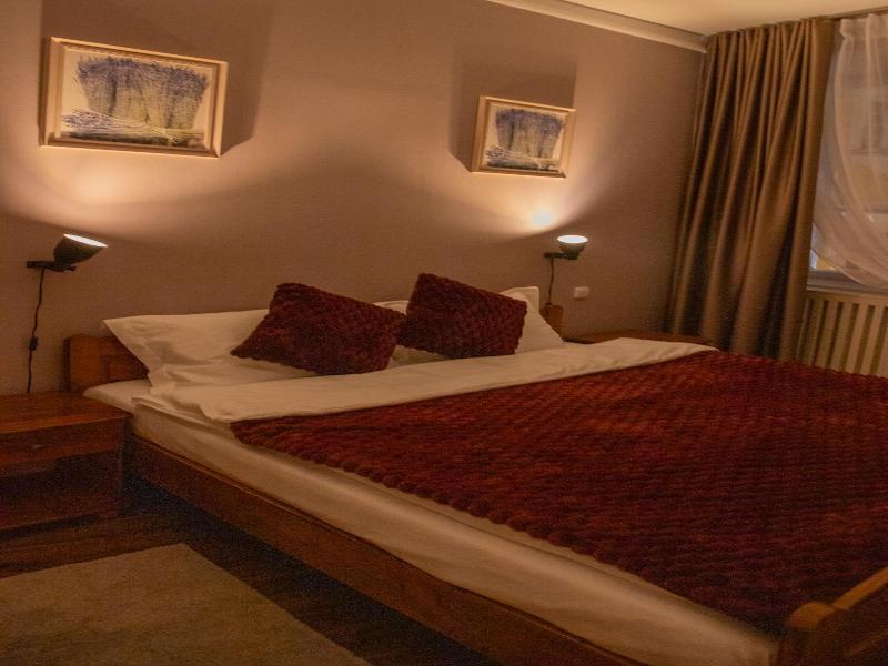 Hotel Zatkuv Dum image