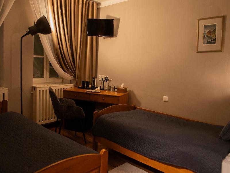 Hotel Zatkuv Dum image