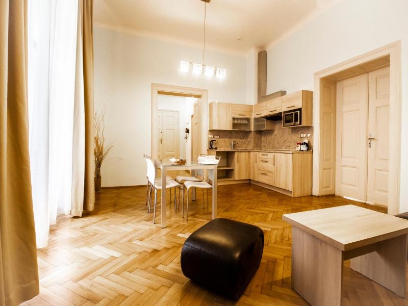 Residence U Cerne veze image