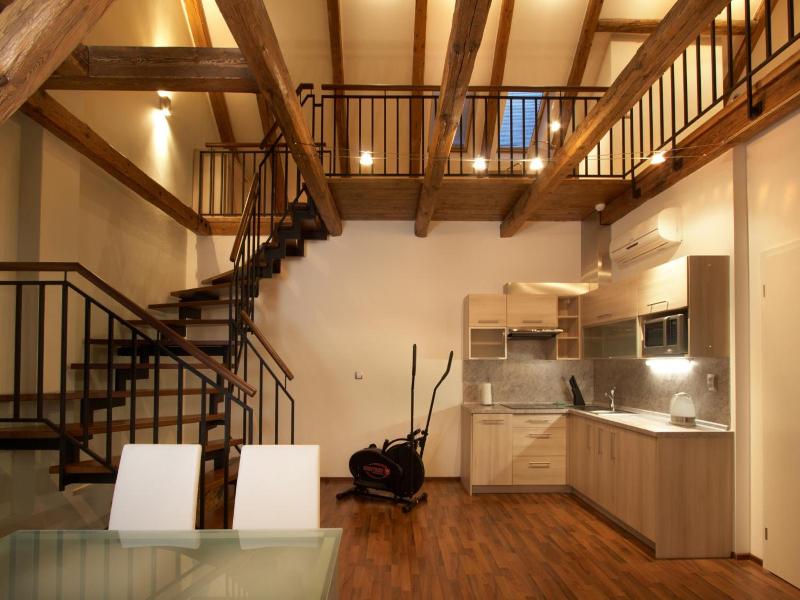 Residence U Cerne veze image