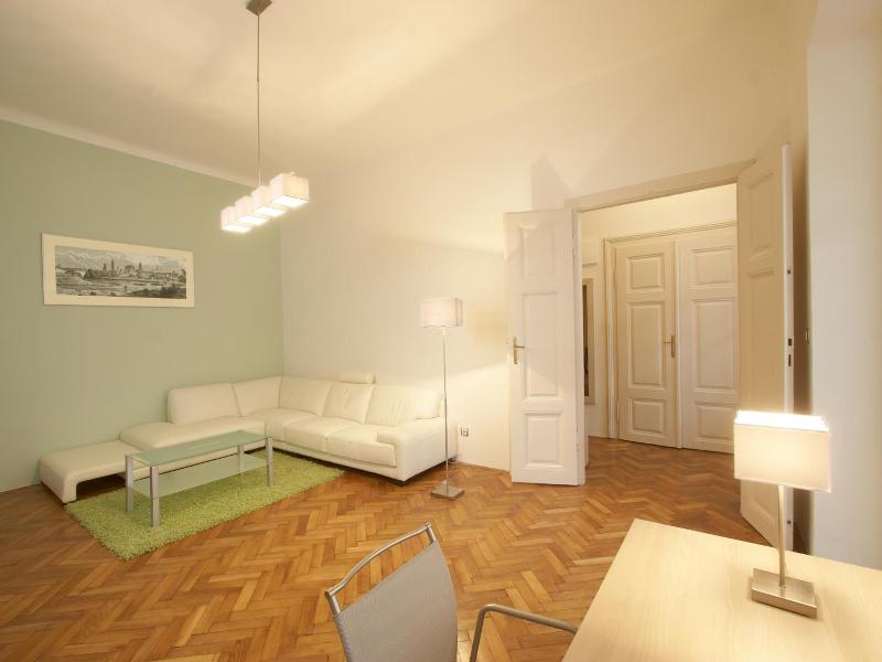 Residence U Cerne veze image